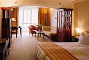 poza Hilton Vienna Plaza 1