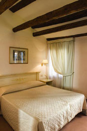 poza Hotel Ambassador Tre Rose 1