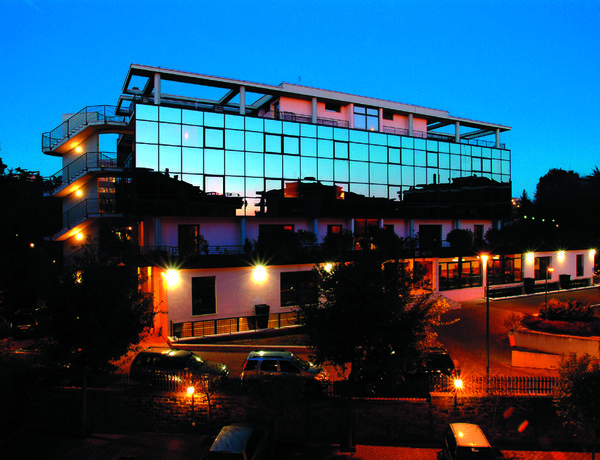 Hotel Zone 4 stele, Roma, Italia