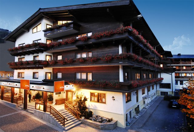 Hotel Eva Village 4 stele, Saalbach, Austria