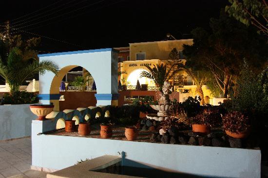 Hotel Villa Dimitris 3 stele, Insula Santorini, Grecia